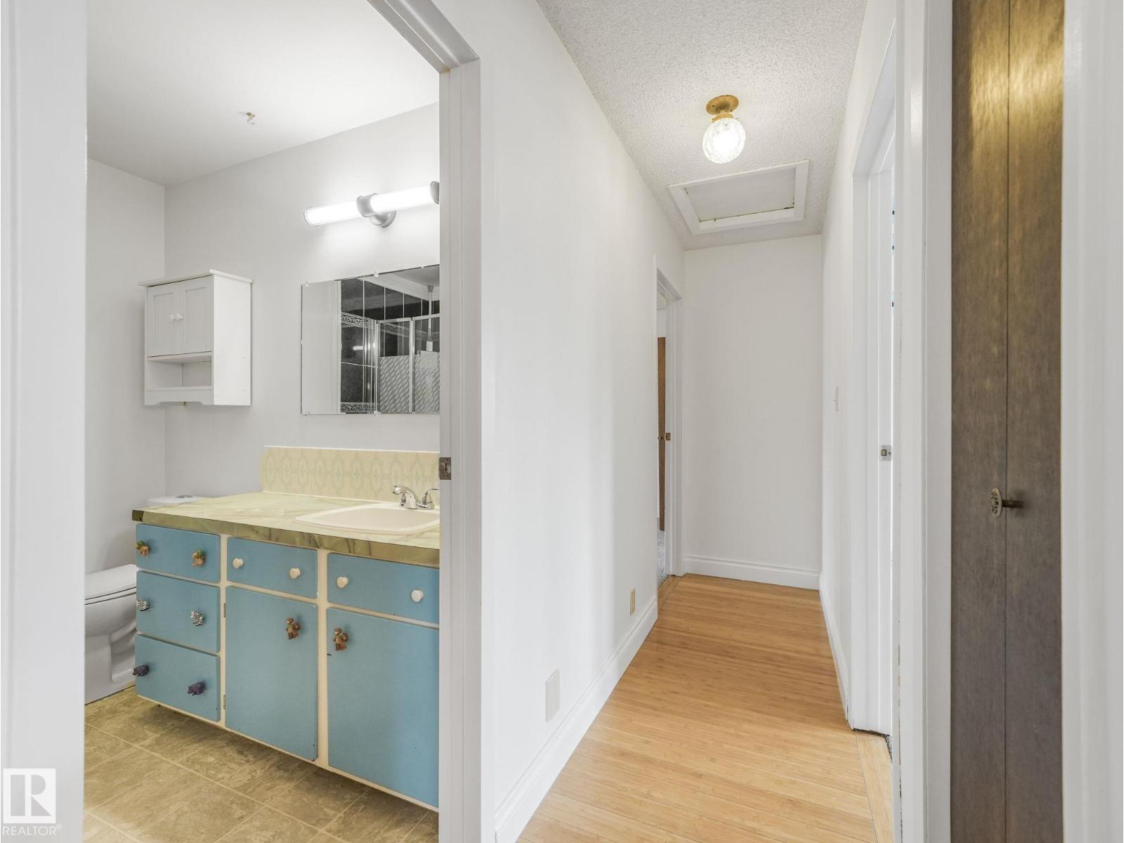 4512 20A AV NW - 27