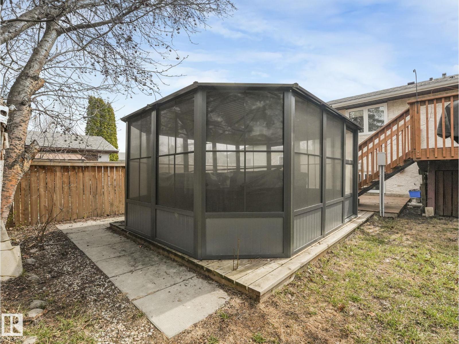 4512 20A AV NW - 44