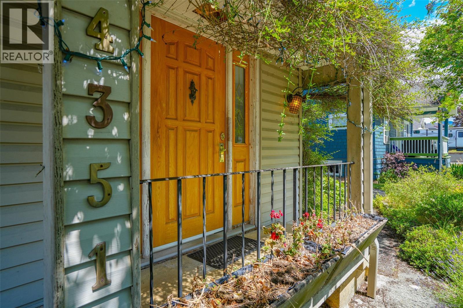 4351 Lathom Rd - 40