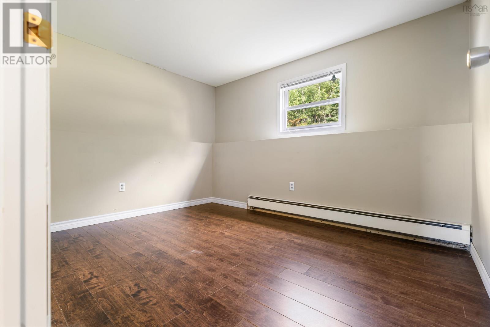 Property 42 of 49 of 14 Egerton Street