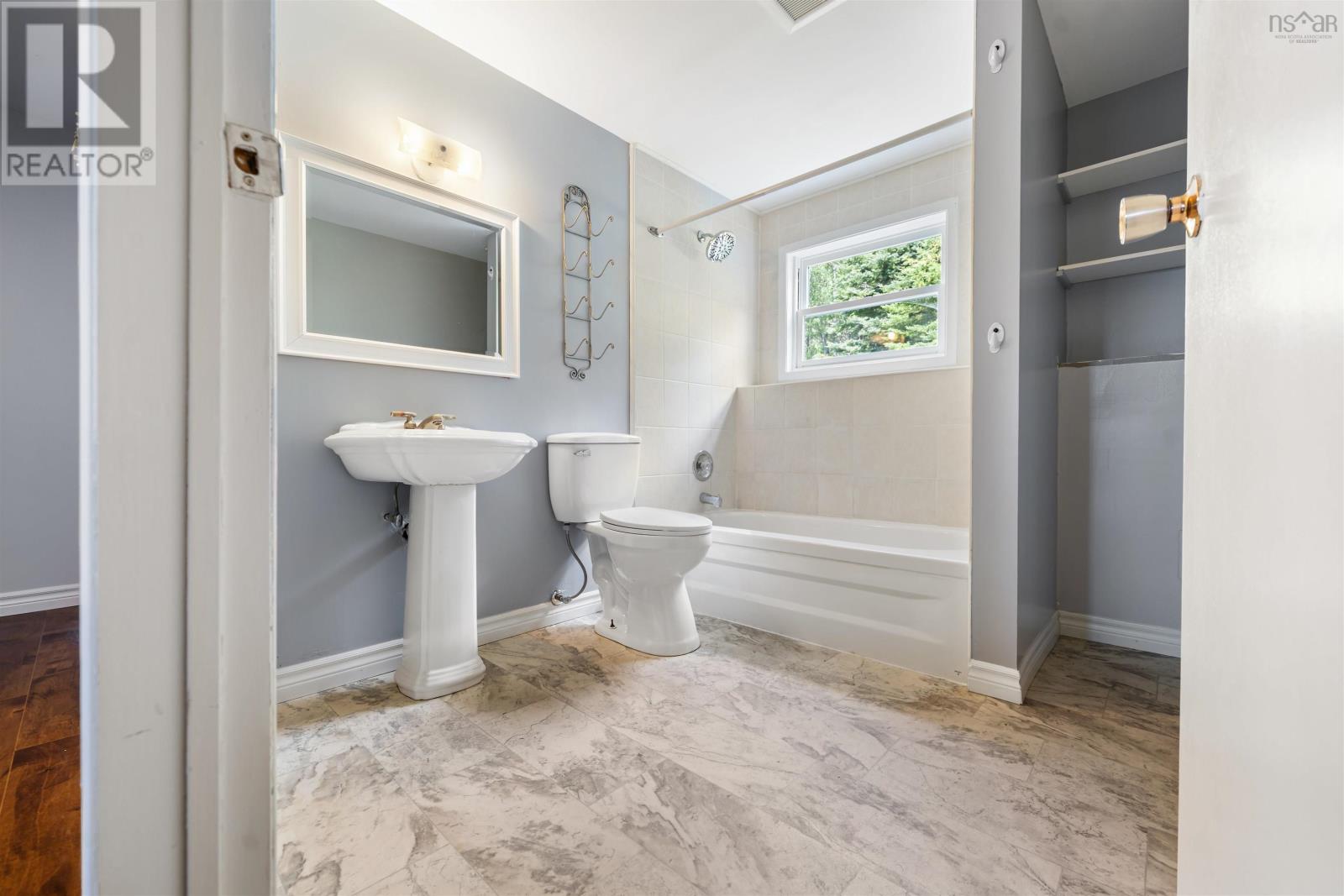 Property 44 of 49 of 14 Egerton Street