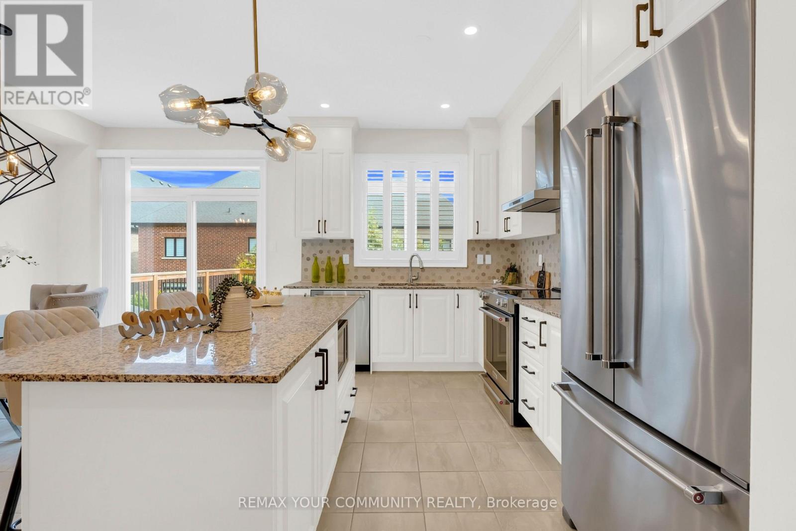 49 ZENITH AVENUE - 21