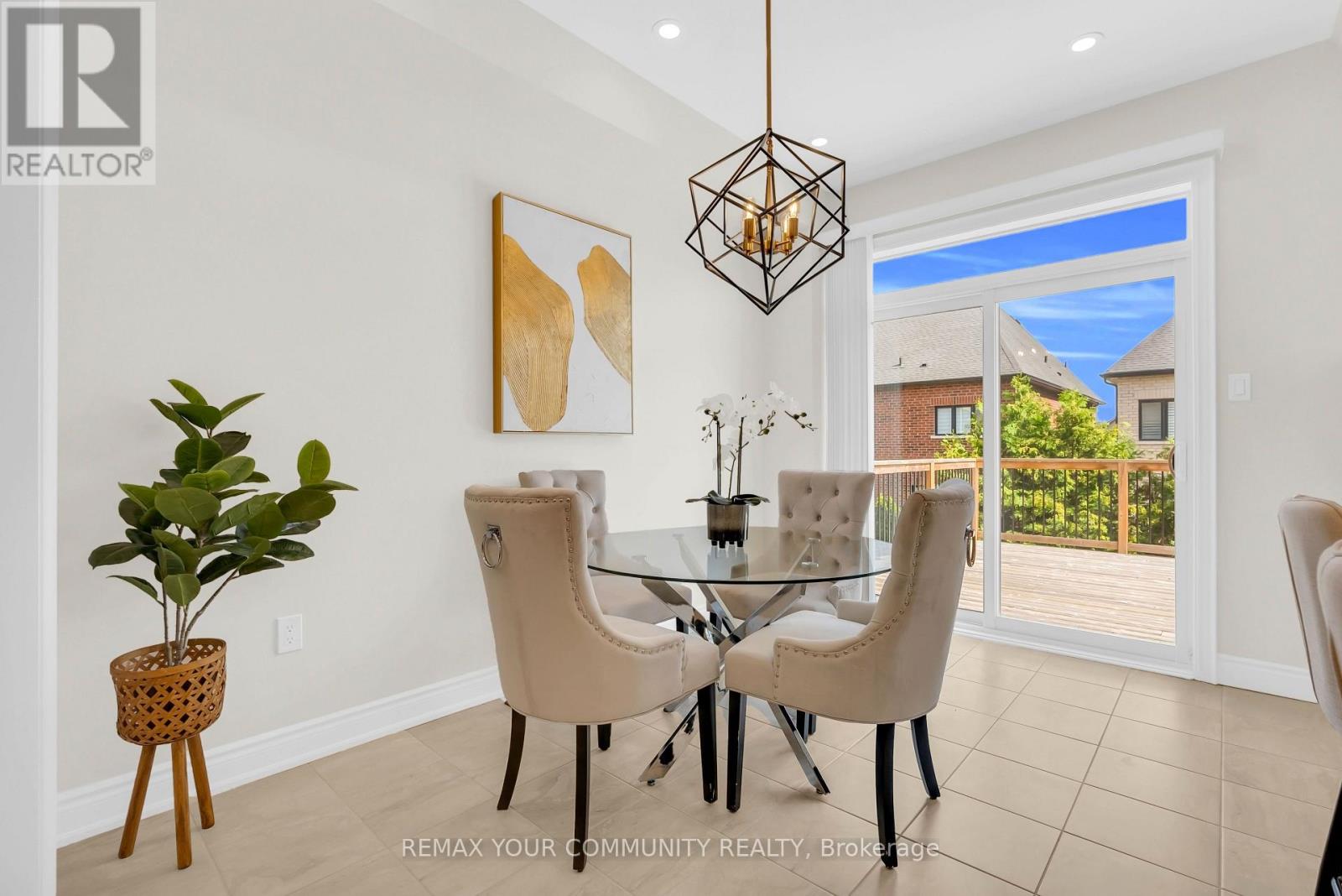 49 ZENITH AVENUE - 25