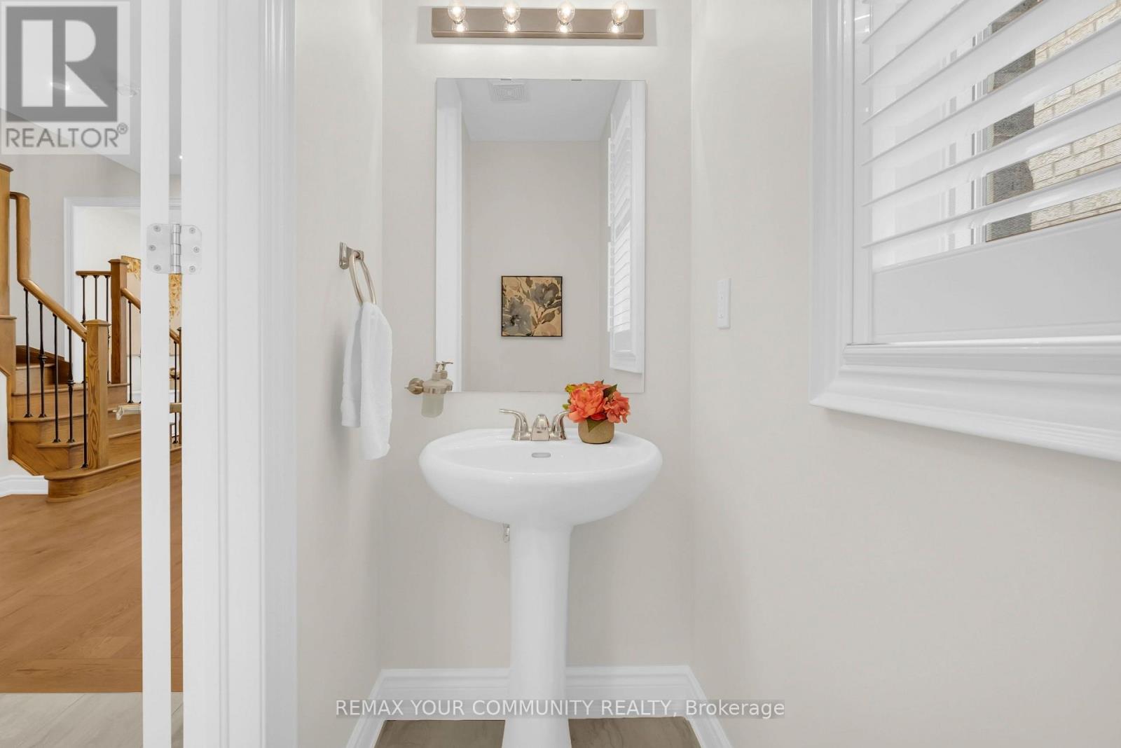 49 ZENITH AVENUE - 28