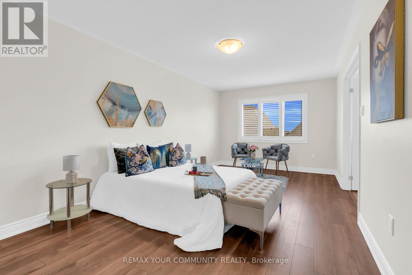49 ZENITH AVENUE - 32