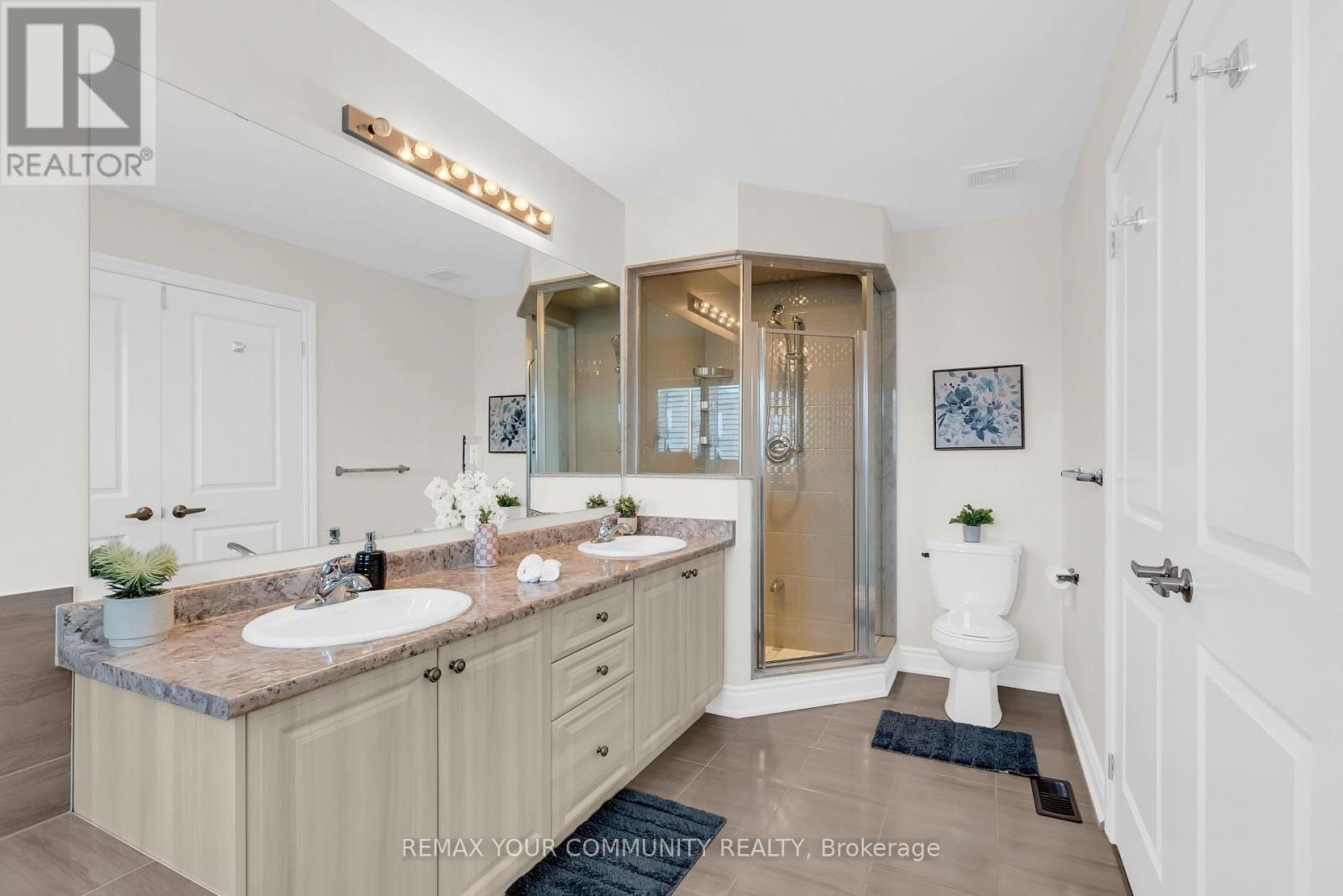 49 ZENITH AVENUE - 35