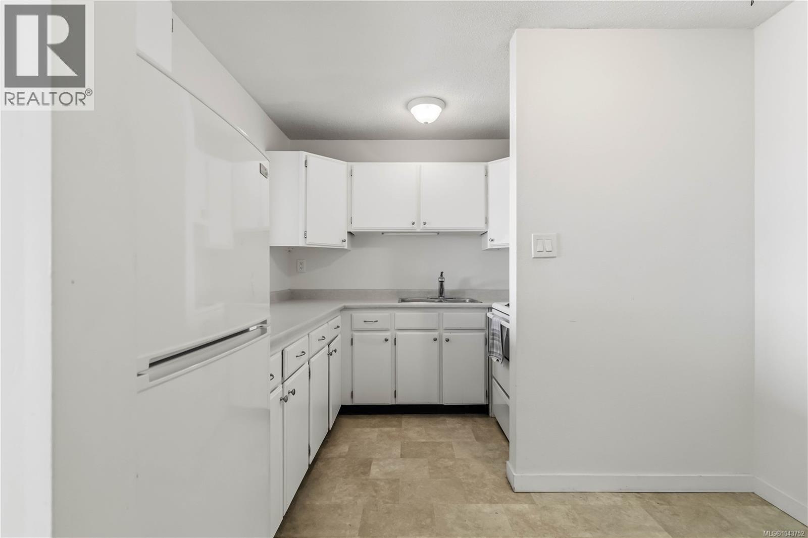 4 1986 Glenidle Road, Sooke