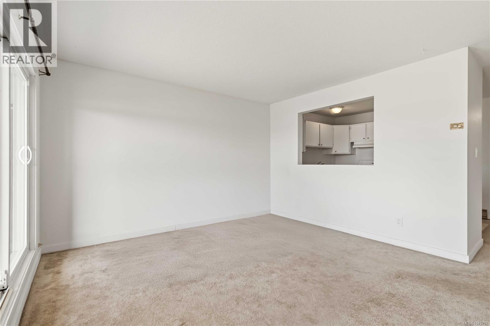 #4 1986 Glenidle Rd - 19