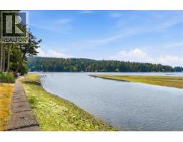 Entrance - 4 1986 Glenidle Rd, Sooke, BC V9Z0B1 Photo 6