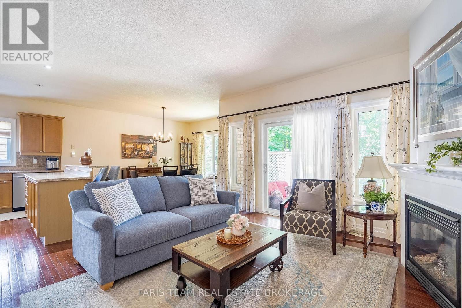 123 WAWINET STREET - 10