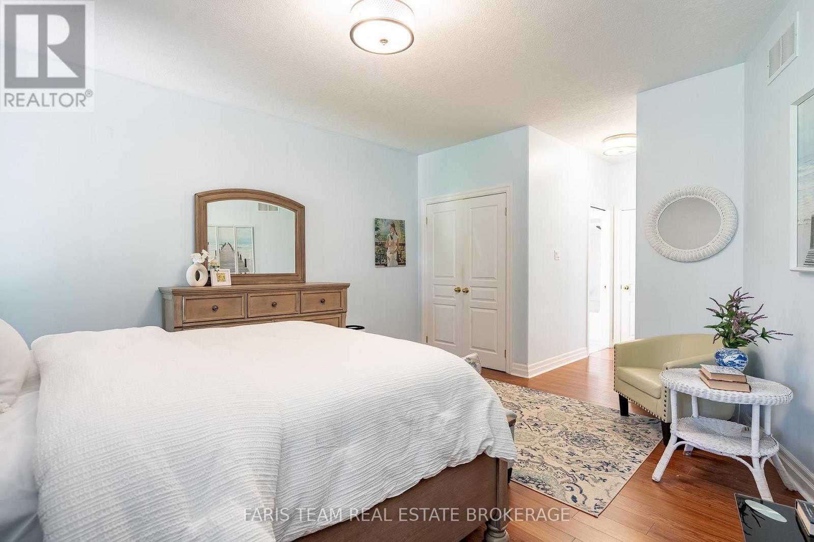 123 WAWINET STREET - 13