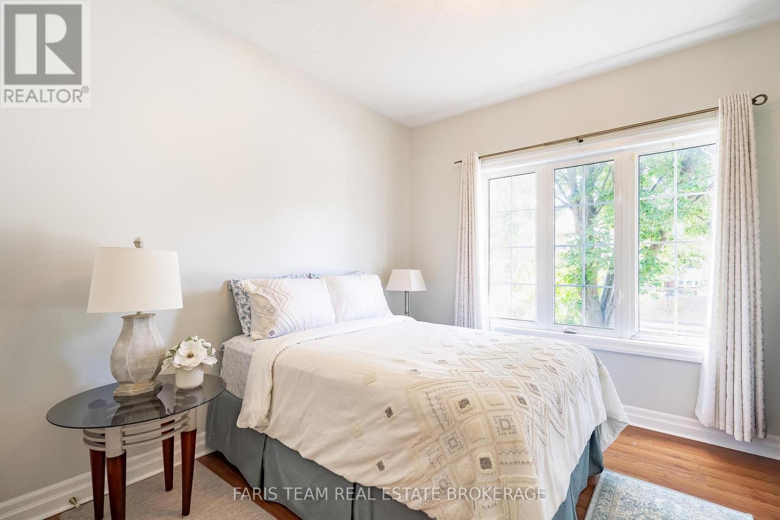 123 WAWINET STREET - 15
