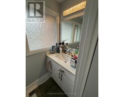 26 Roughfield Crescent, Toronto, ON M1S4K4 Photo 12