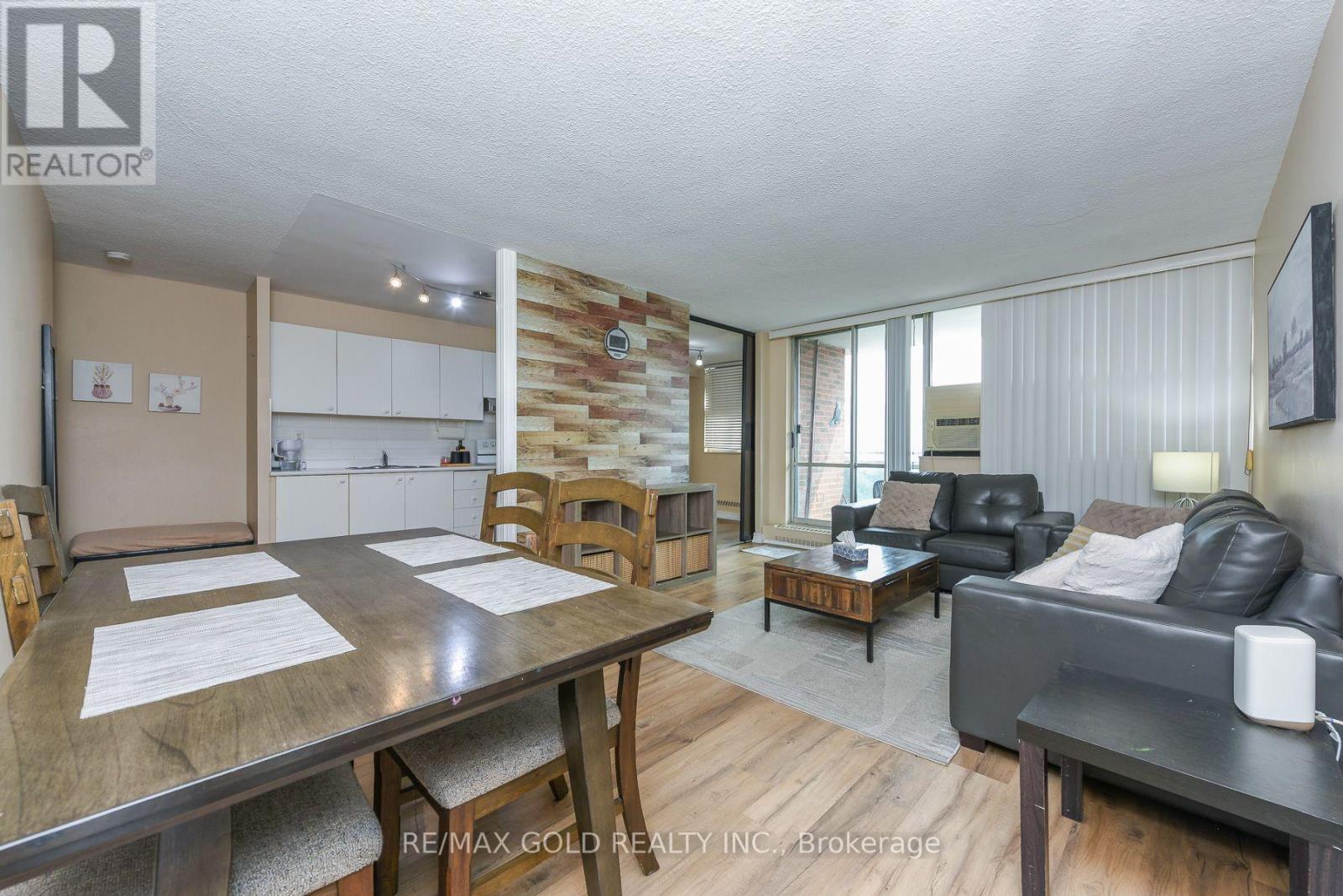 #812 2645 KIPLING AVENUE - 19