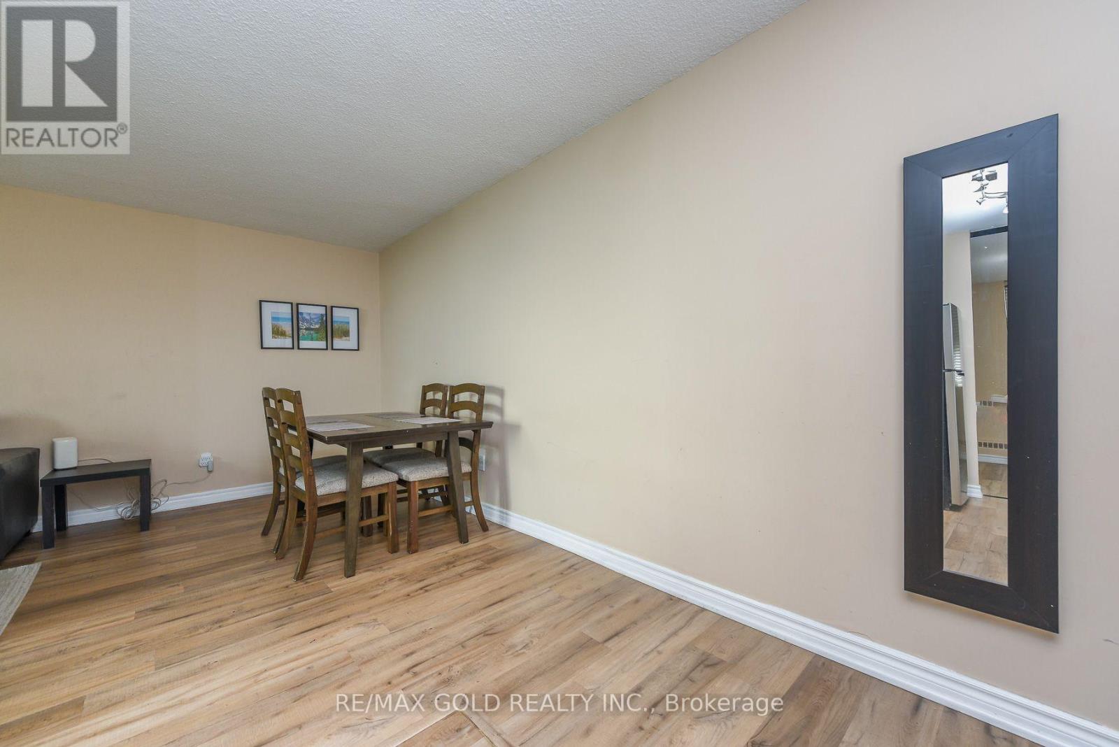 #812 2645 KIPLING AVENUE - 22