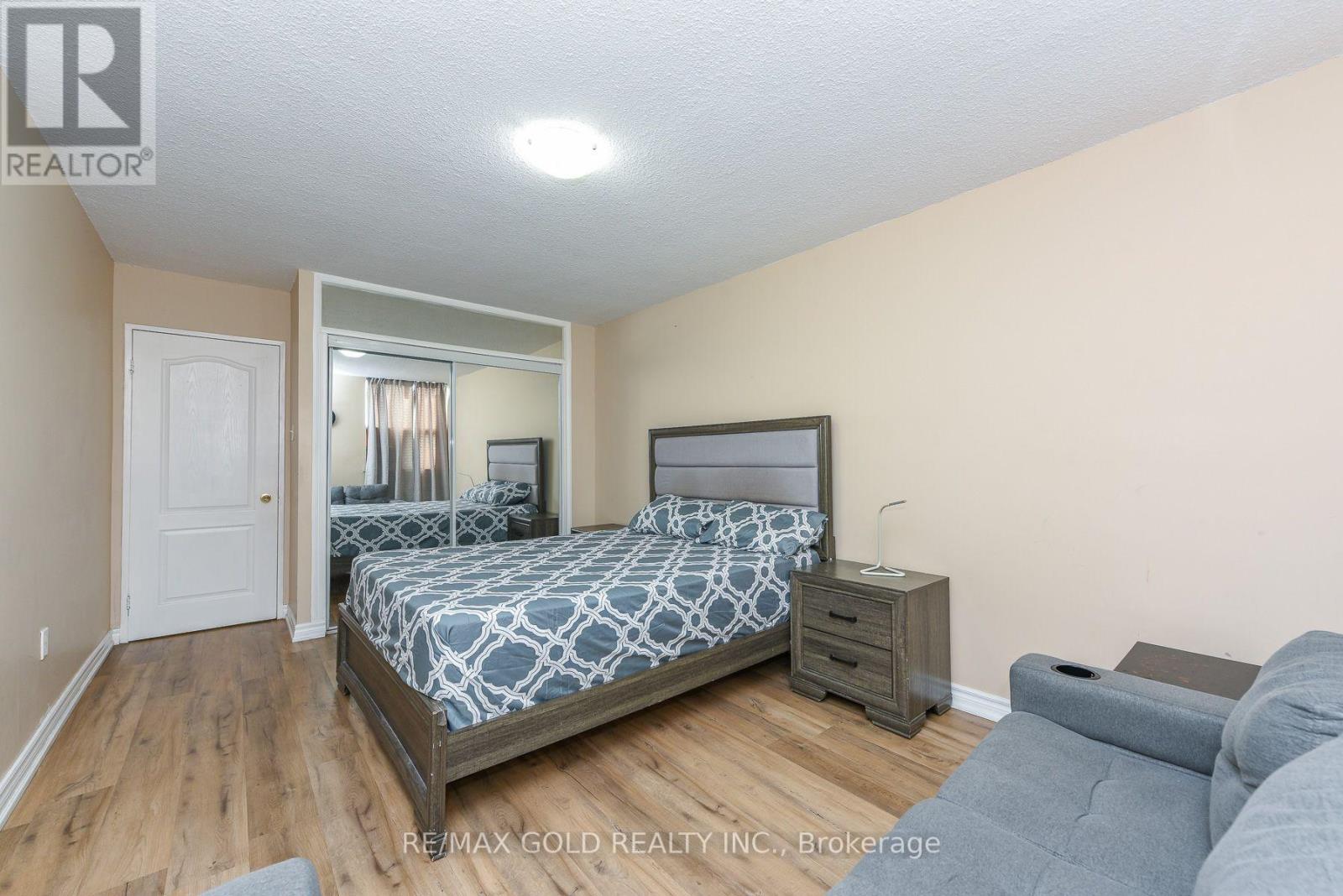 #812 2645 KIPLING AVENUE - 16