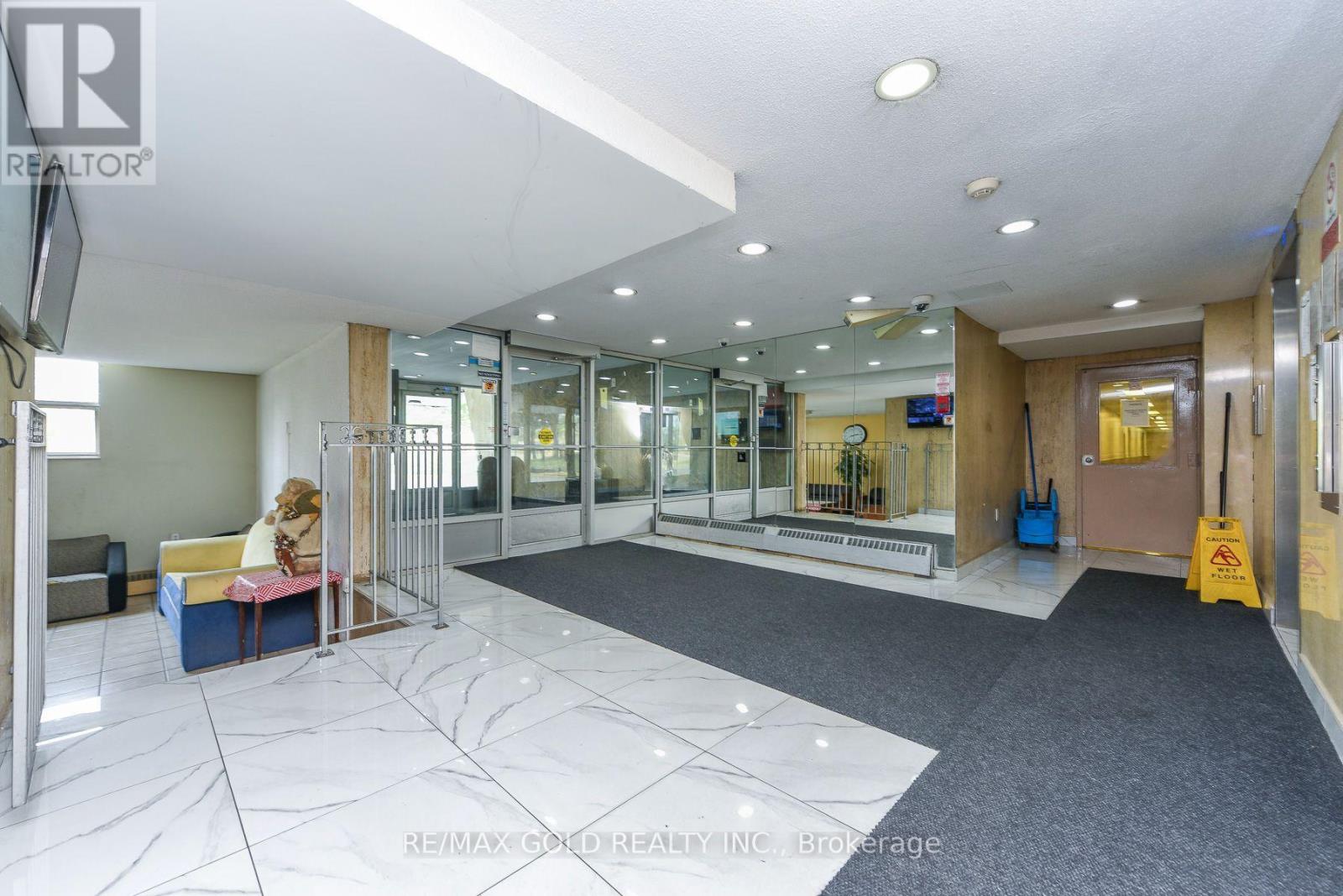 #812 2645 KIPLING AVENUE - 5