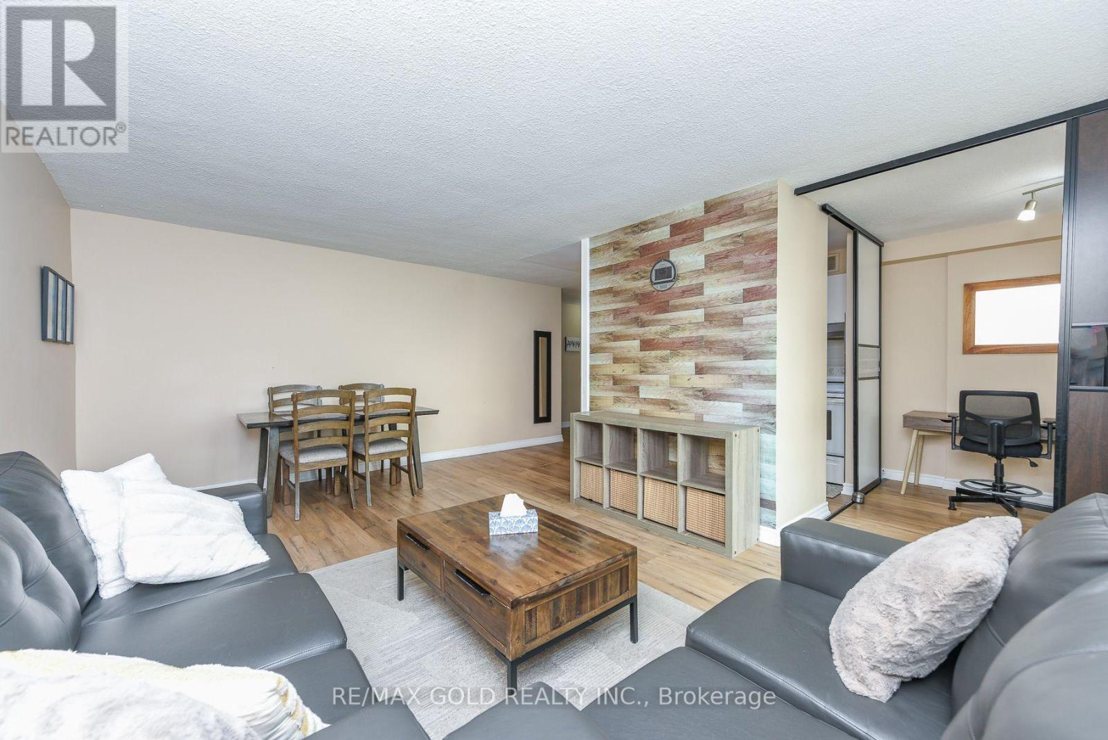 #812 2645 KIPLING AVENUE - 21