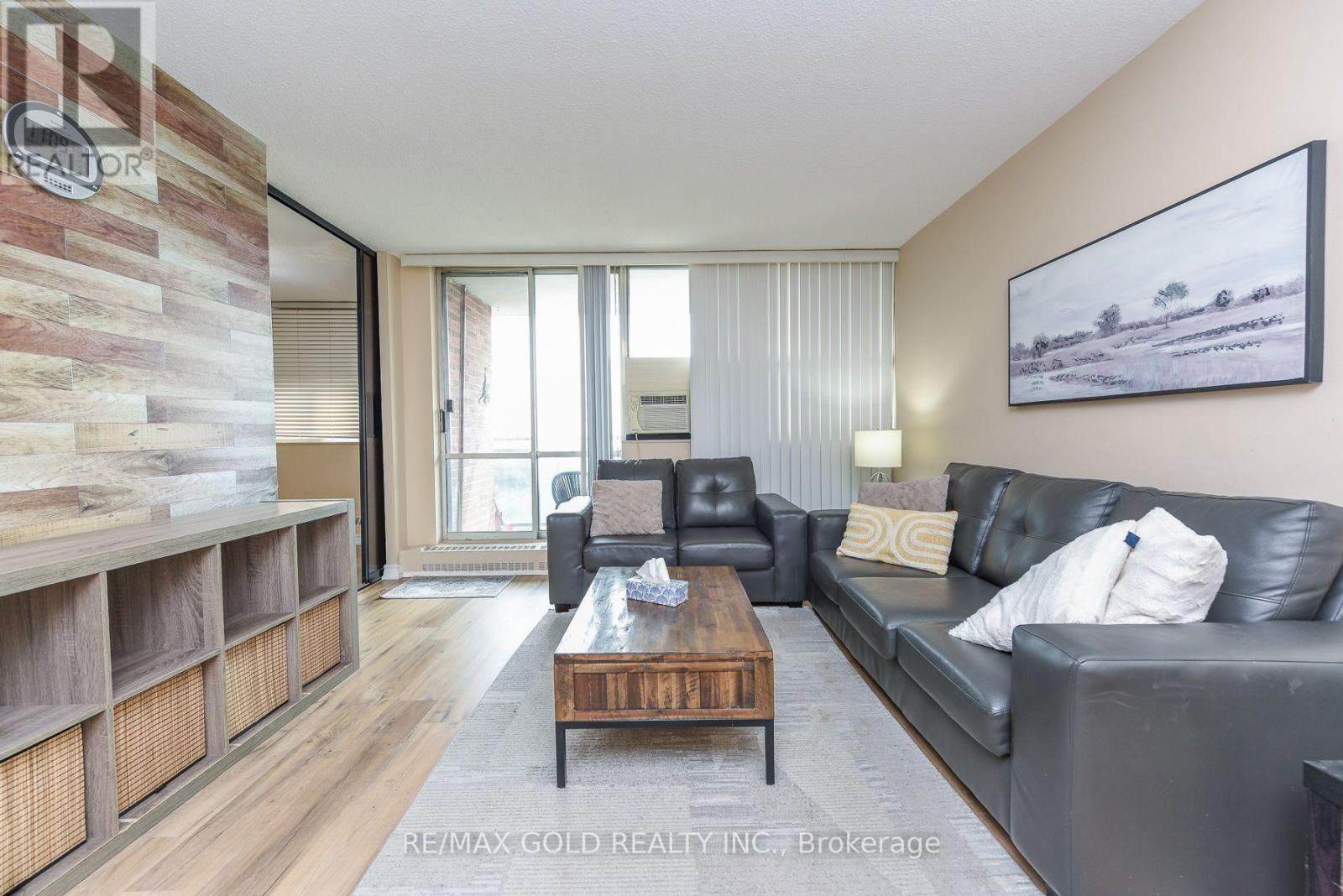 #812 2645 KIPLING AVENUE - 25