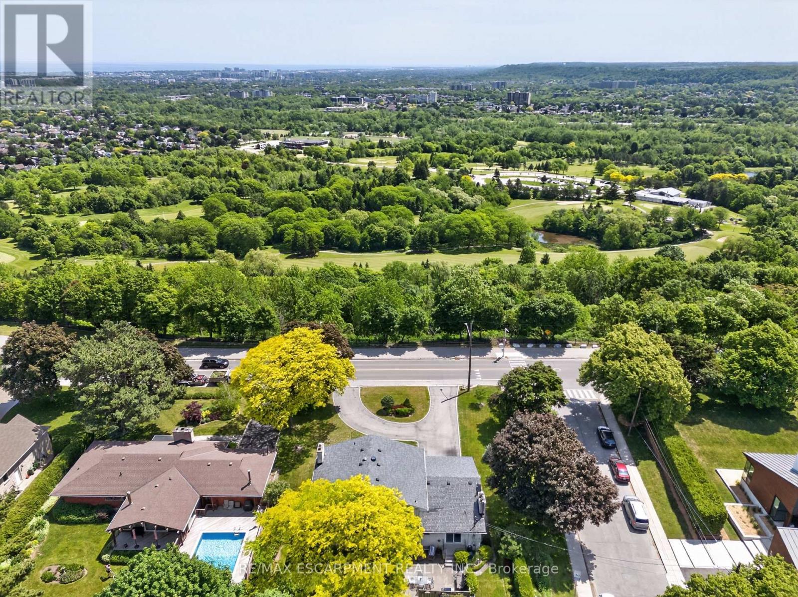 564 MOUNTAIN BROW BOULEVARD - 1