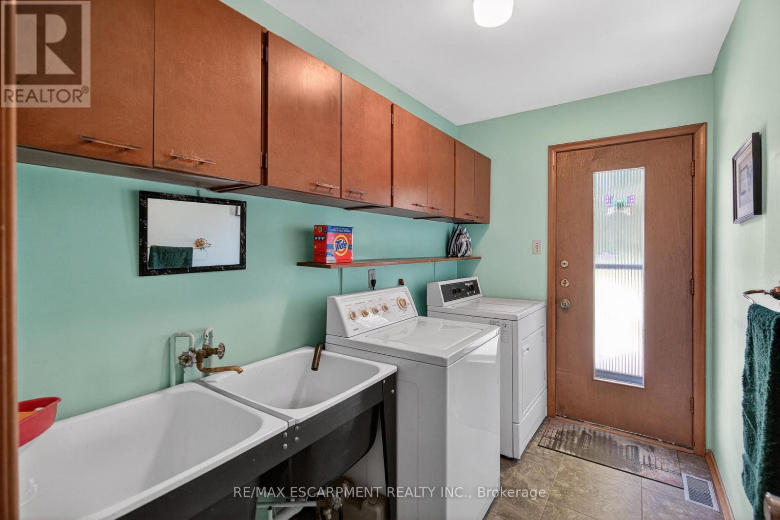 564 MOUNTAIN BROW BOULEVARD - 21