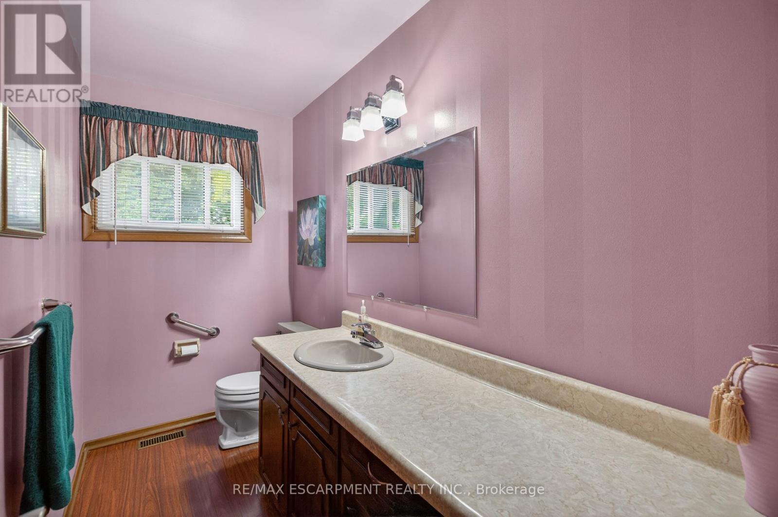 564 MOUNTAIN BROW BOULEVARD - 22