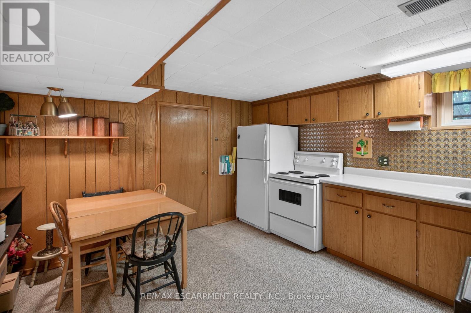 564 MOUNTAIN BROW BOULEVARD - 45