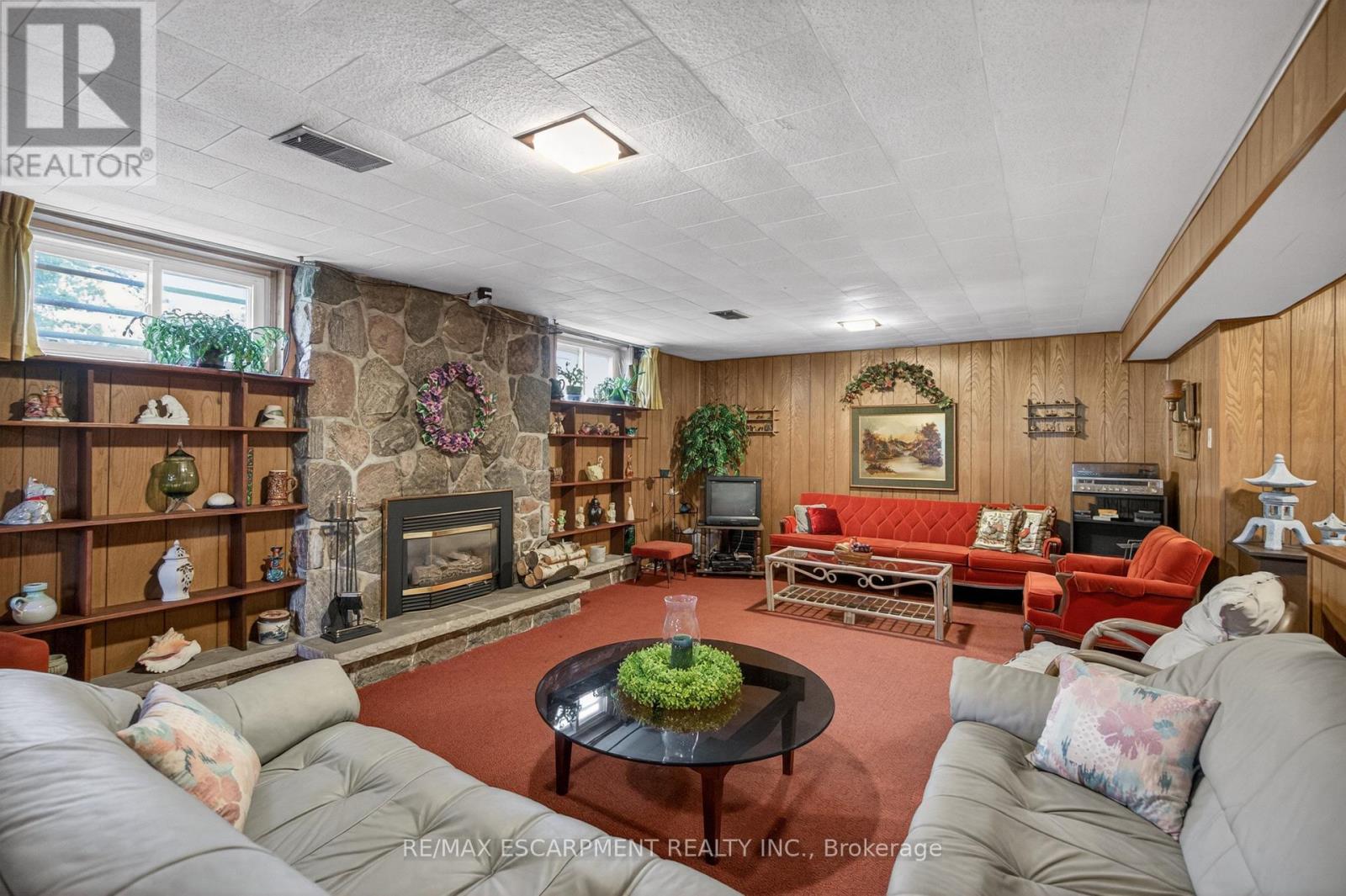 564 MOUNTAIN BROW BOULEVARD - 43