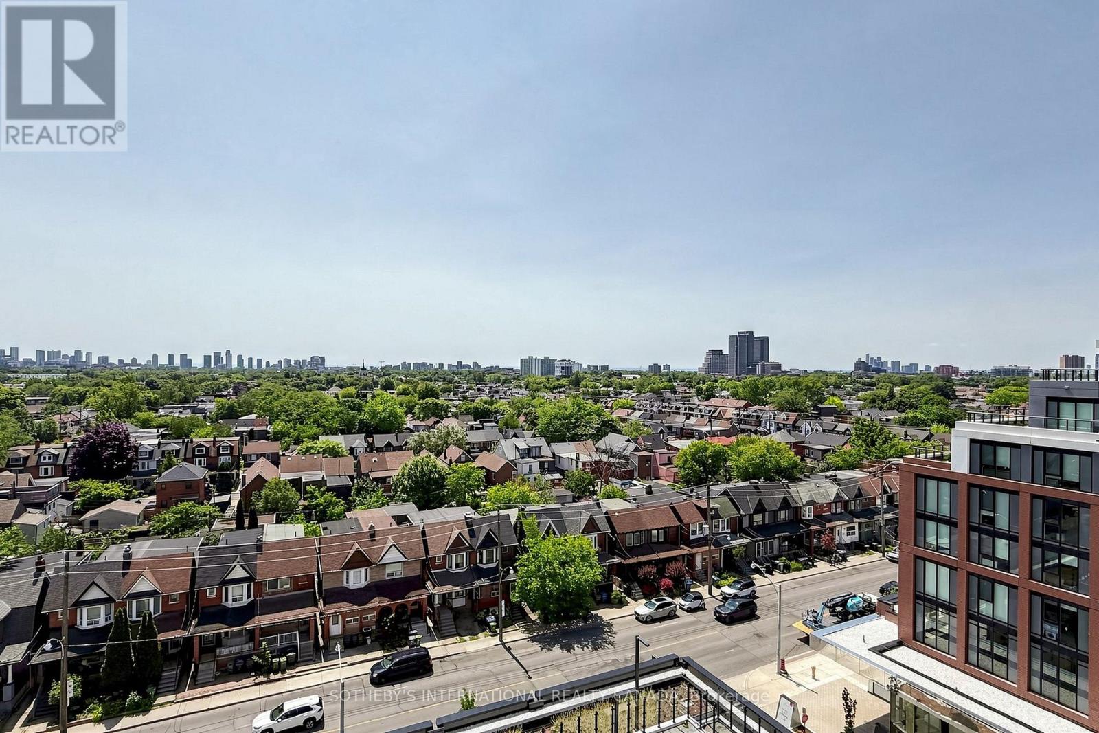 #834 858 DUPONT STREET - Image 30