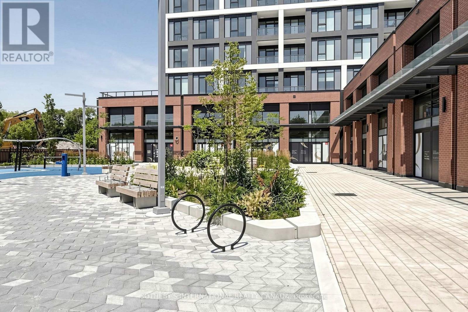 #834 858 DUPONT STREET - Image 35