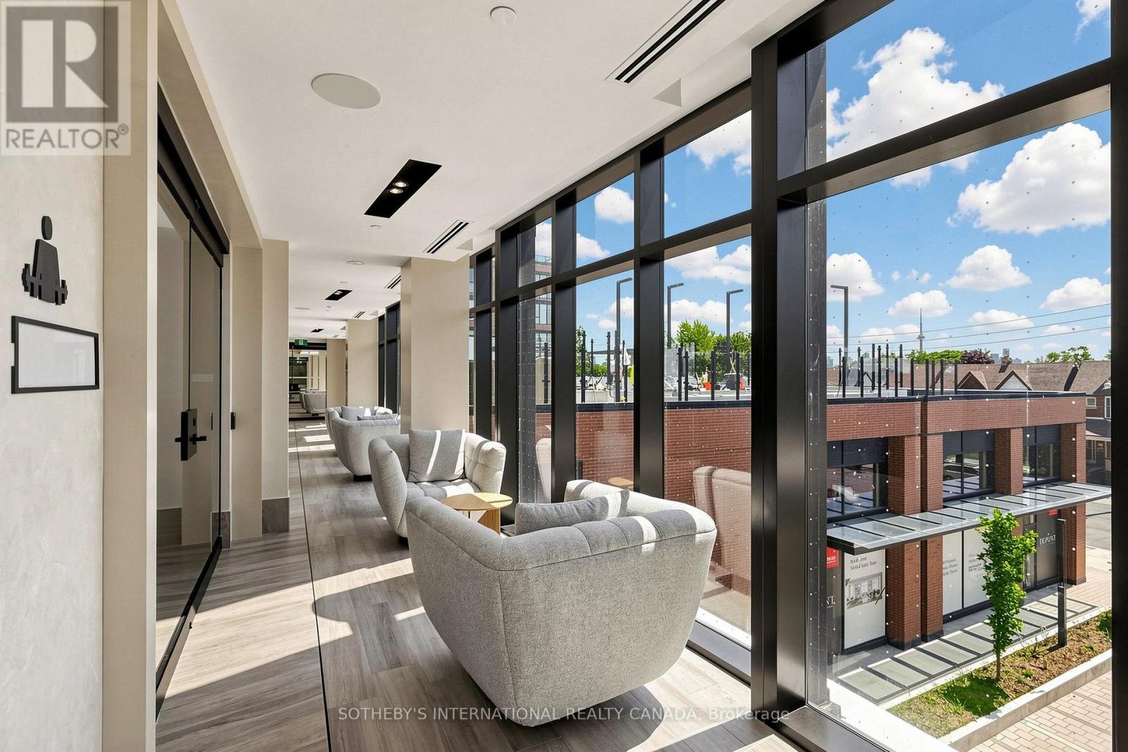 #834 858 DUPONT STREET - Image 37