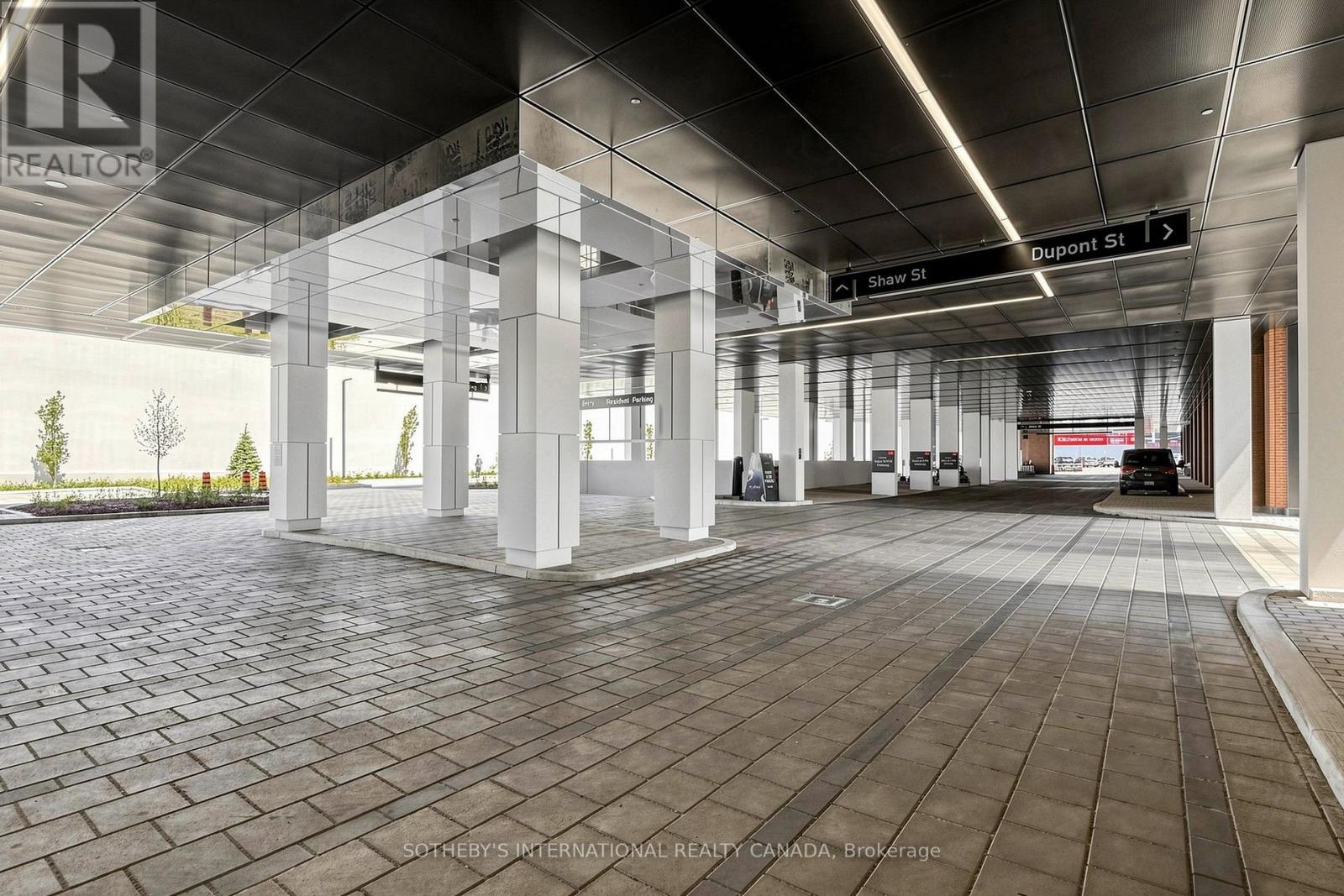 #834 858 DUPONT STREET - Image 48