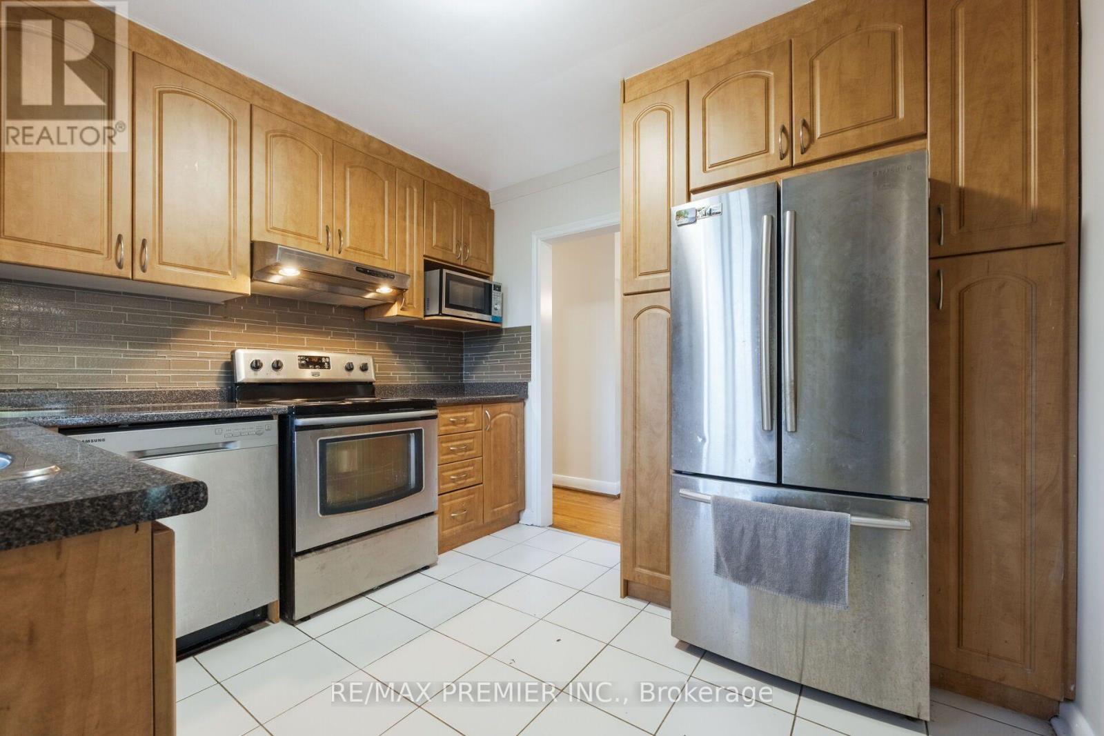 35 BARKWIN DRIVE - 20
