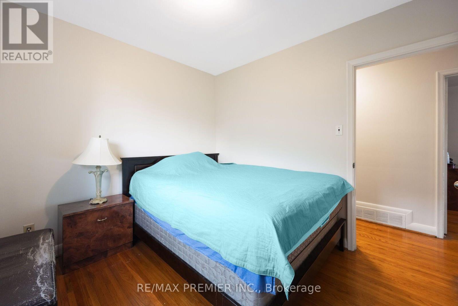 35 BARKWIN DRIVE - 26