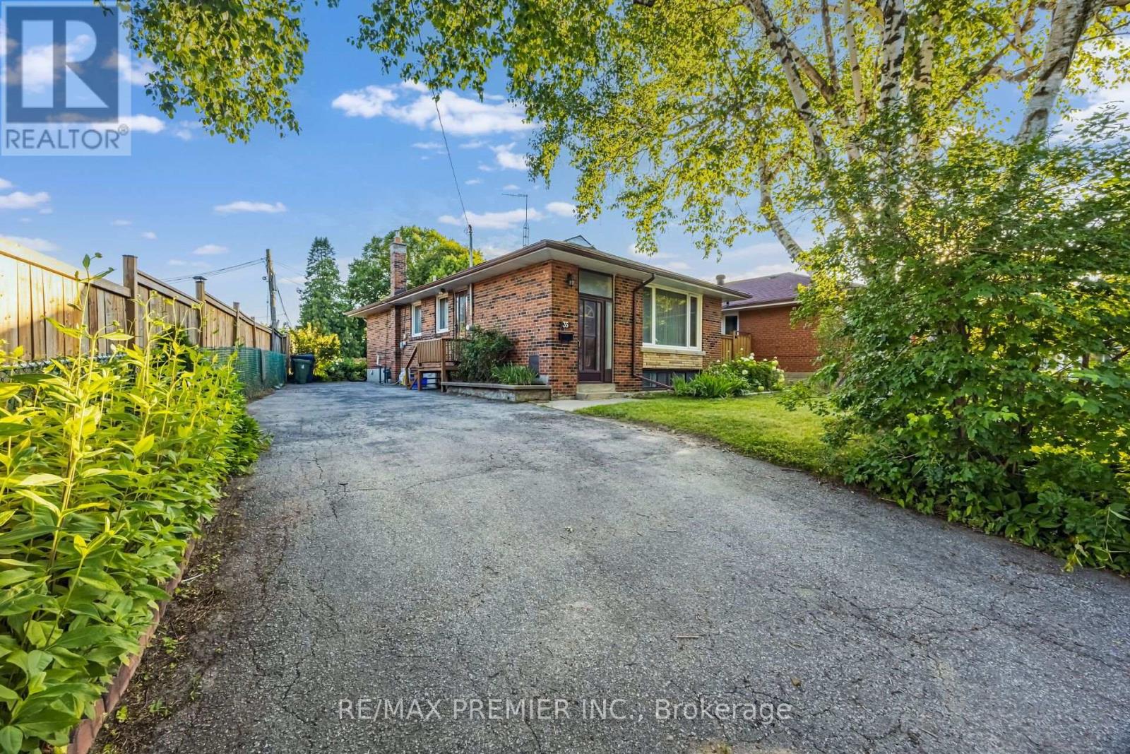 35 BARKWIN DRIVE - 3