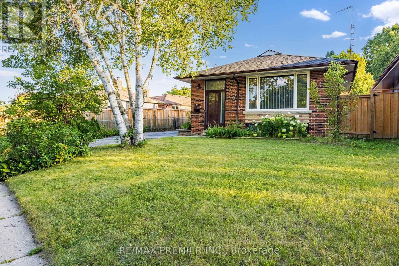 35 BARKWIN DRIVE - 4