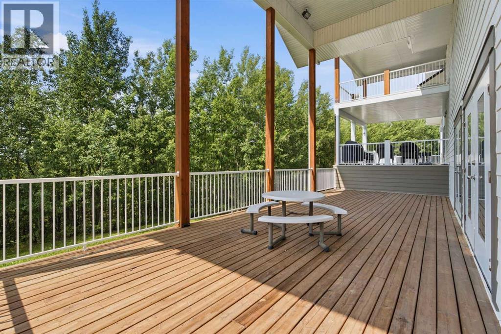 68A, 10046 township road 422 - 33