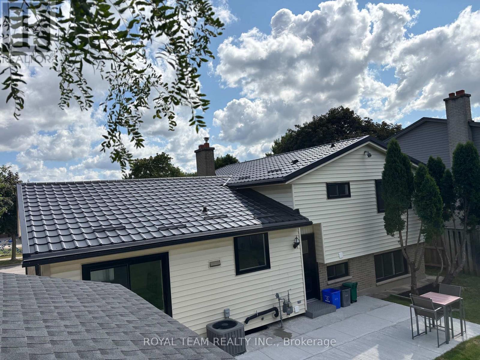 653 STEEPLECHASE DRIVE - Image 43