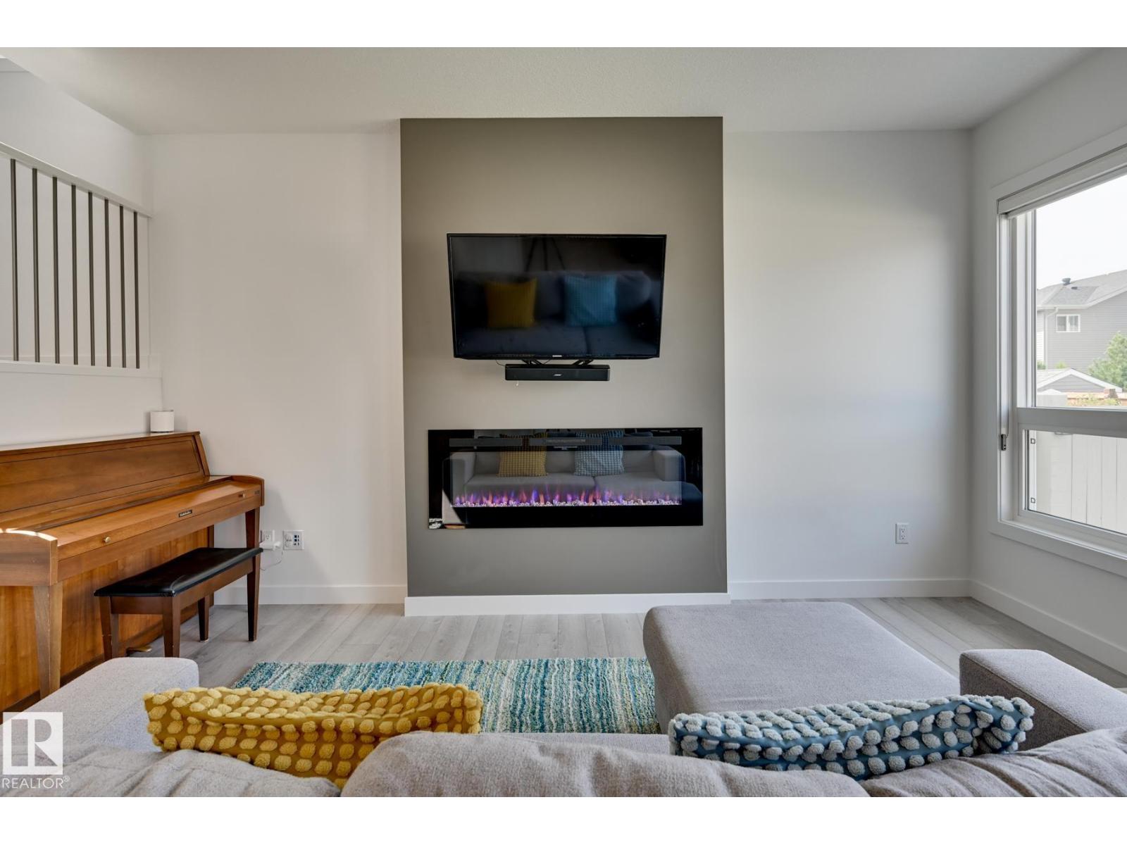 15628 15 AV SW - 3