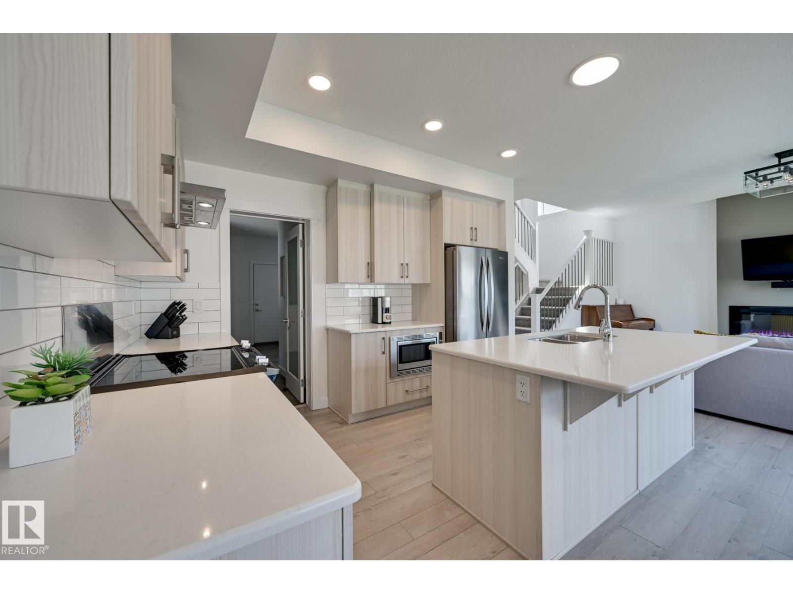 15628 15 AV SW - 7