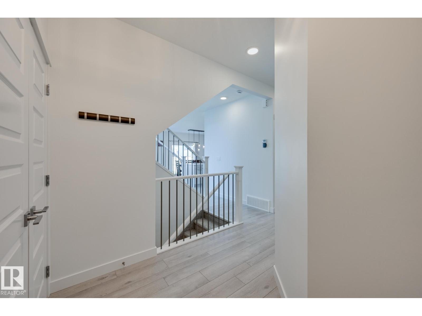 15628 15 AV SW - 19