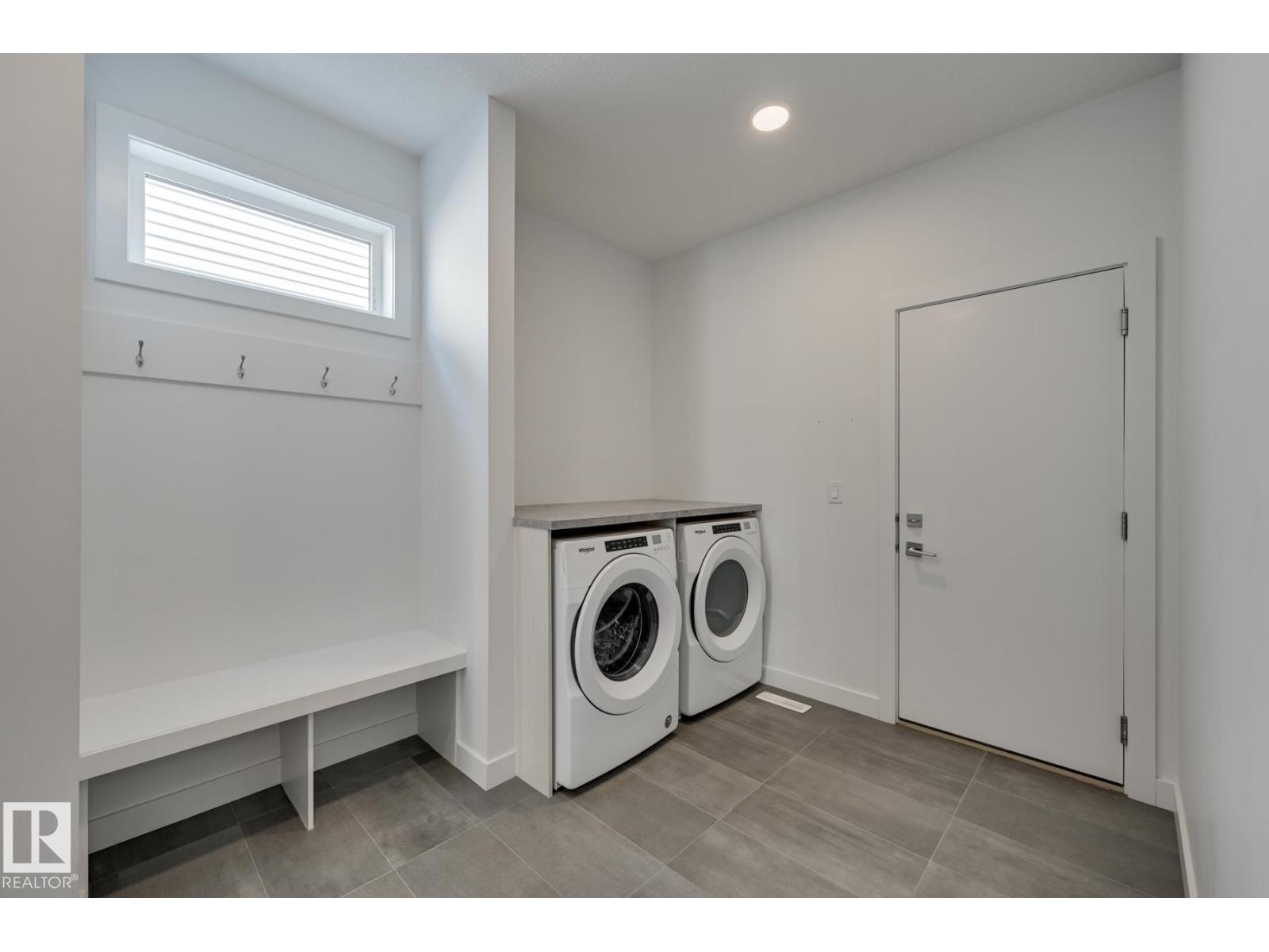 15628 15 AV SW - 18