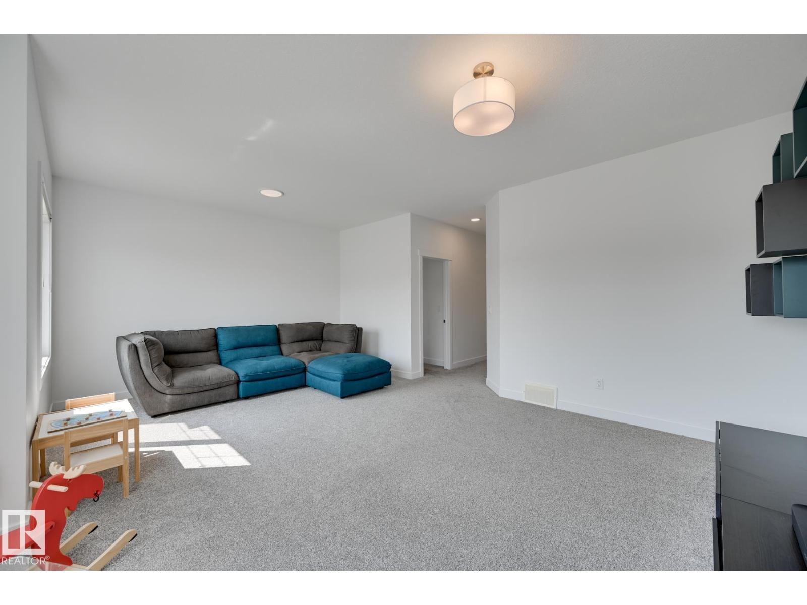 15628 15 AV SW - 24