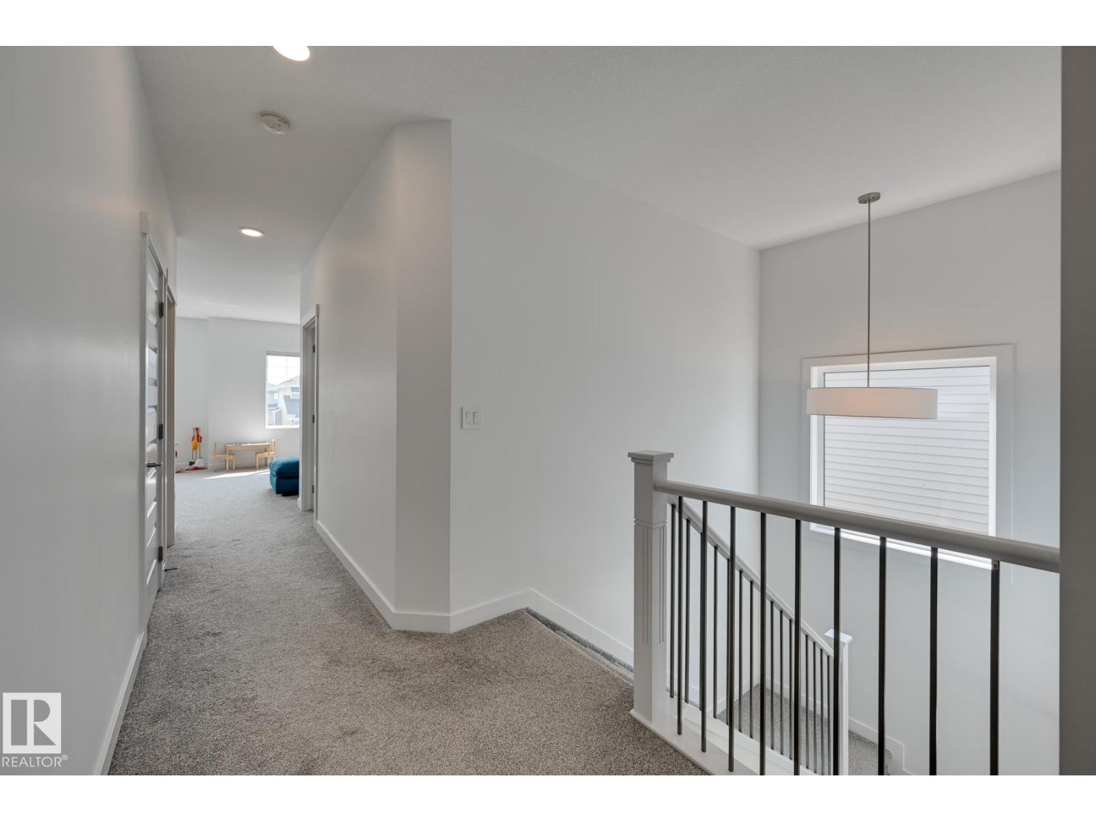 15628 15 AV SW - 21