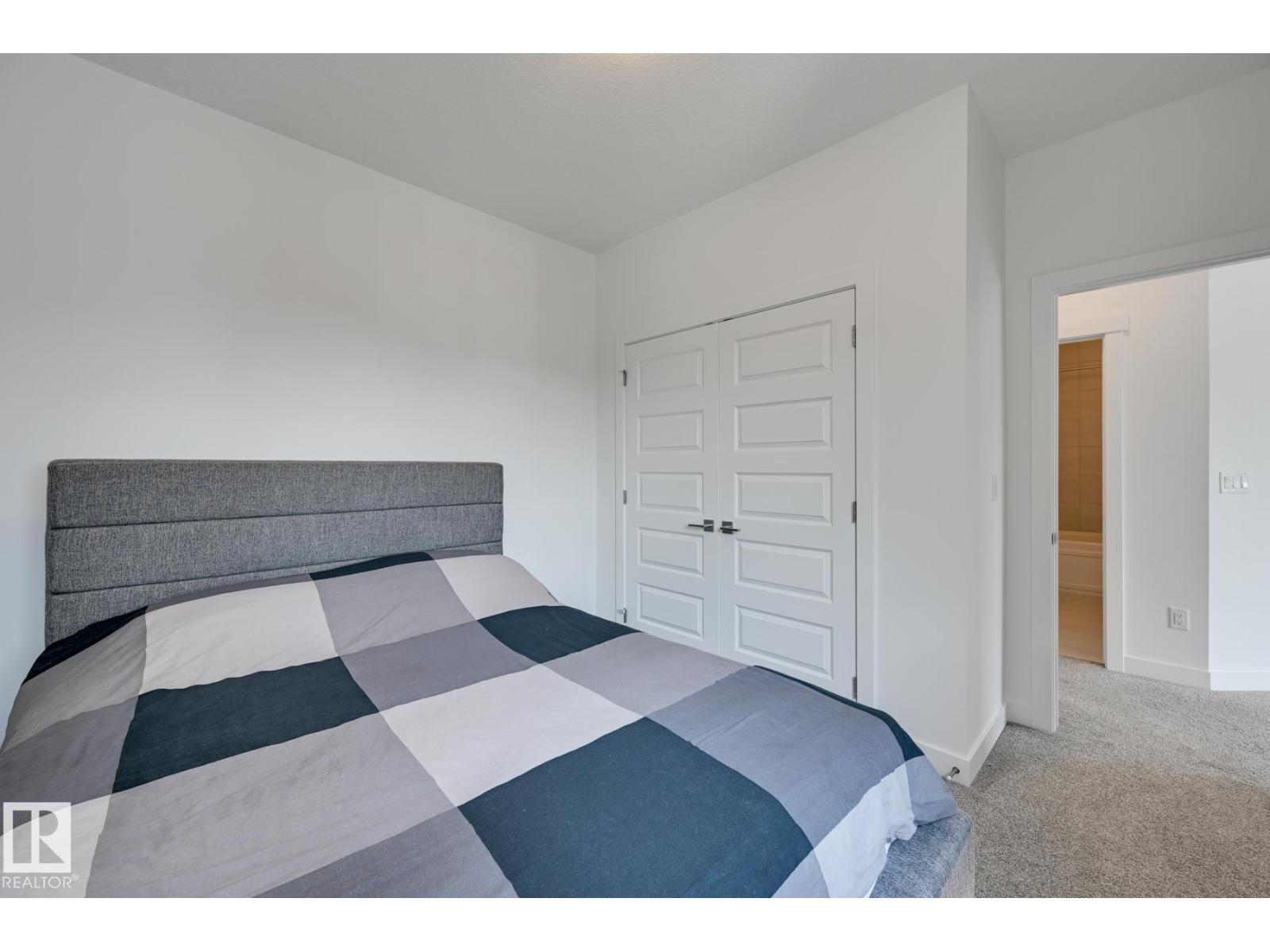 15628 15 AV SW - 27