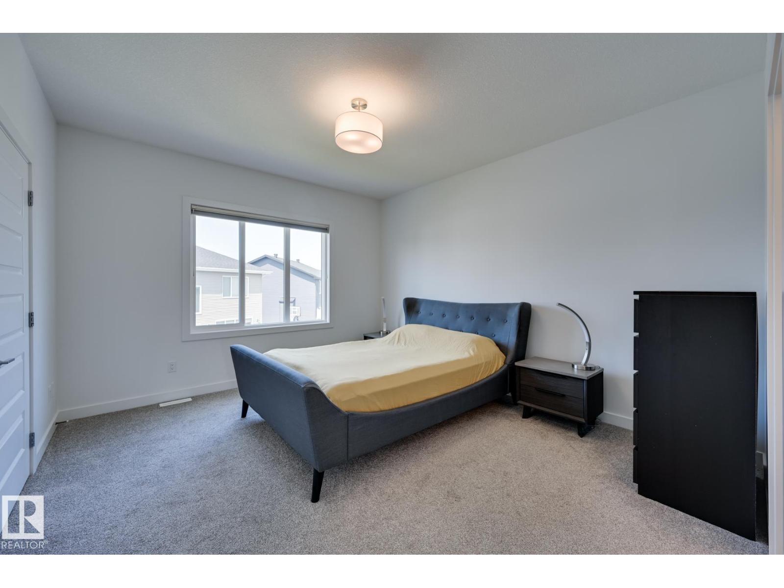 15628 15 AV SW - 30
