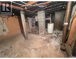 927 North Railway Street E, Swift Current, SK S9H1E4 Photo 14
