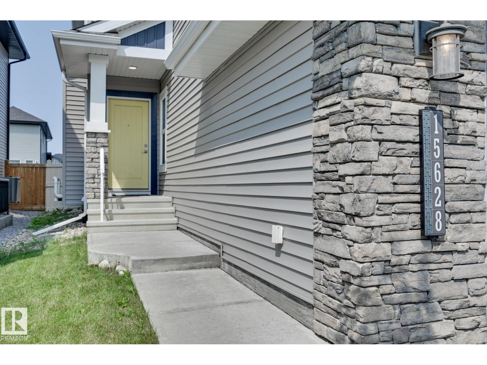 15628 15 AV SW - Image 41