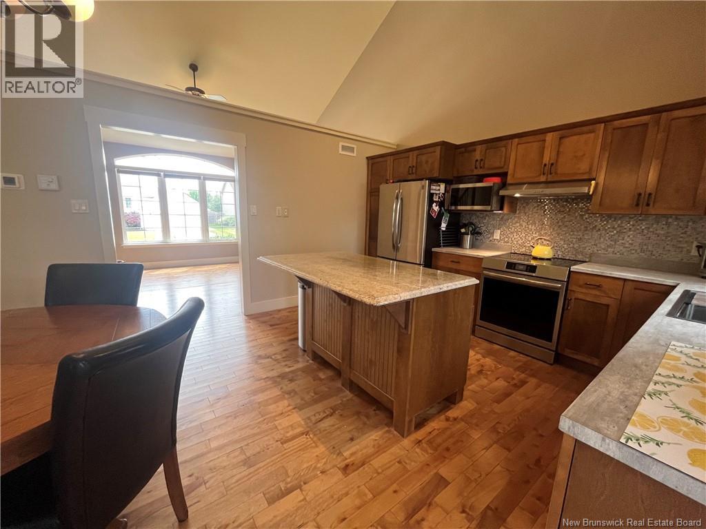 123 Mayfield - Image 11