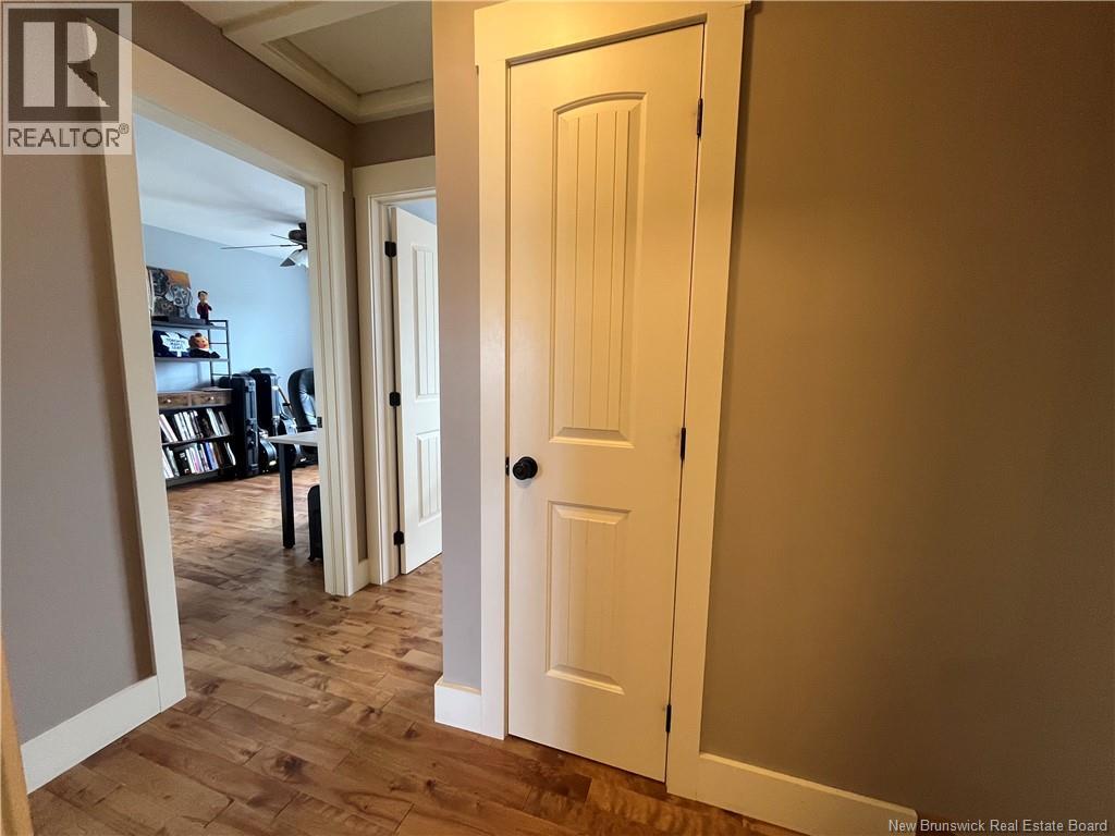 123 Mayfield - Image 23